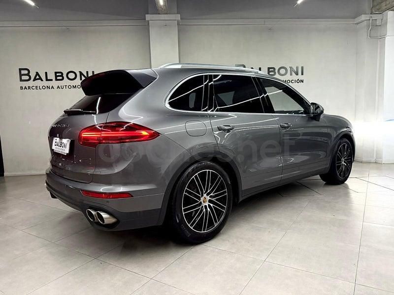 Usado Porsche Cayenne S 420 CV (308 kW) 2016 Gris / plata SUV