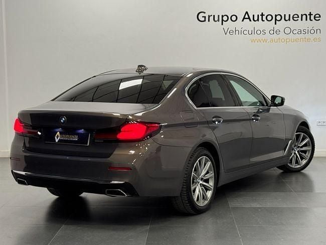 Usado BMW 530 Comfort Edition 286 CV (210 kW) 2023 Gris Berlina