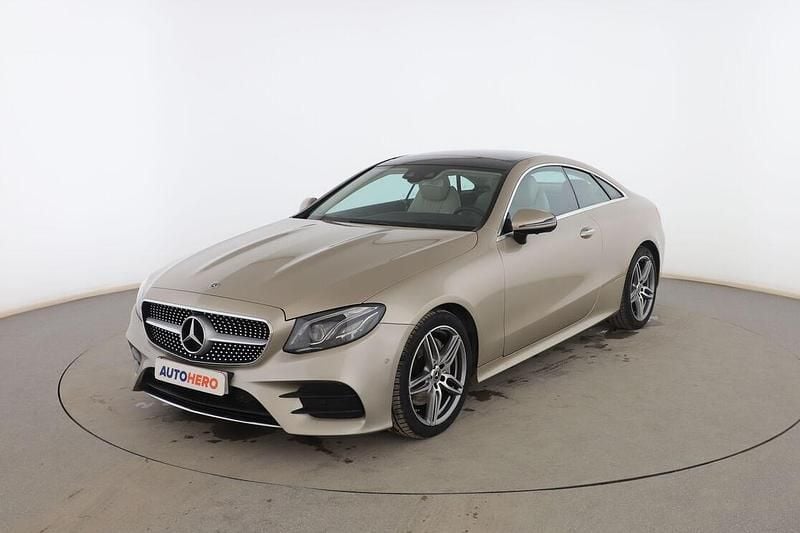 Usado Mercedes E220 AMG line 195 CV (143 kW) 2017 Coupe