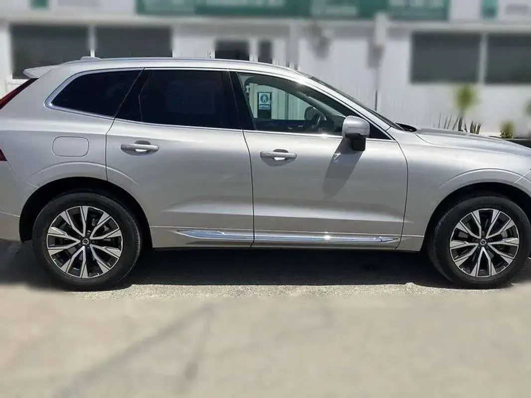 Usado Volvo XC60 Inscription 340 CV (250 kW) 2022 Gris SUV