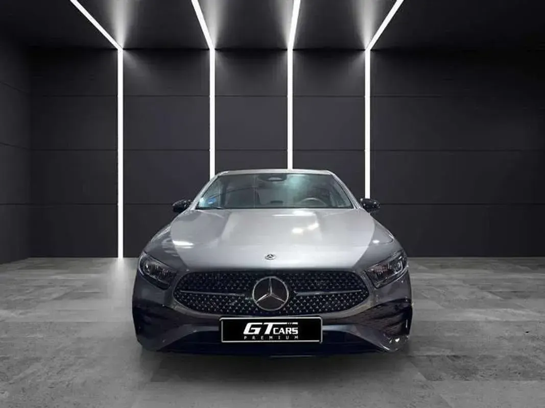 Usado Mercedes A250 AMG 218 CV (160 kW) 2024 Gris Berlina