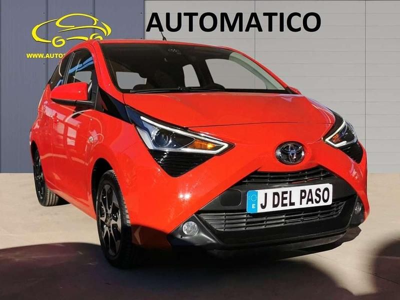 Rojo Usado 2021 Toyota Aygo X-play Utilitario | 10.500 € (Buen precio) - Imagen 1/4