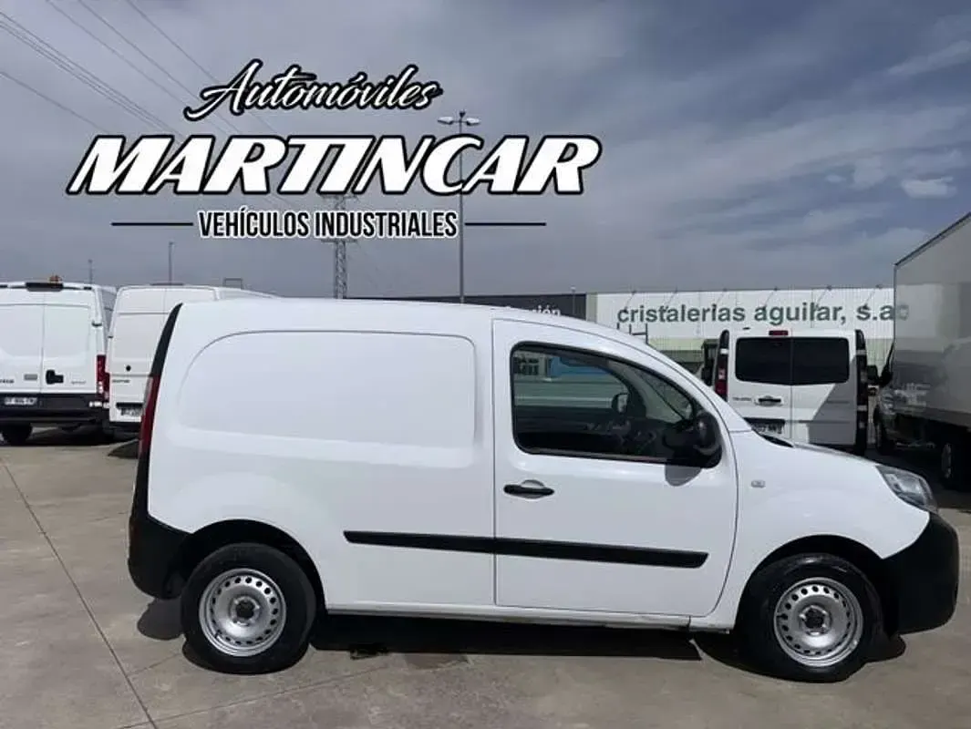 Usado Renault Kangoo Campus 67 CV (49 kW) 2017 Blanco Monovolumen