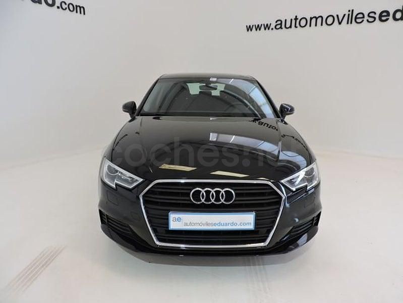 Usado Audi A3 Business 116 CV (85 kW) 2020 Negro Berlina