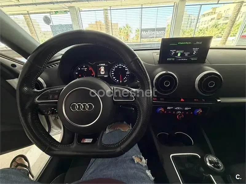 Usado Audi A3 S-Line 110 CV (80 kW) 2015 Blanco Berlina
