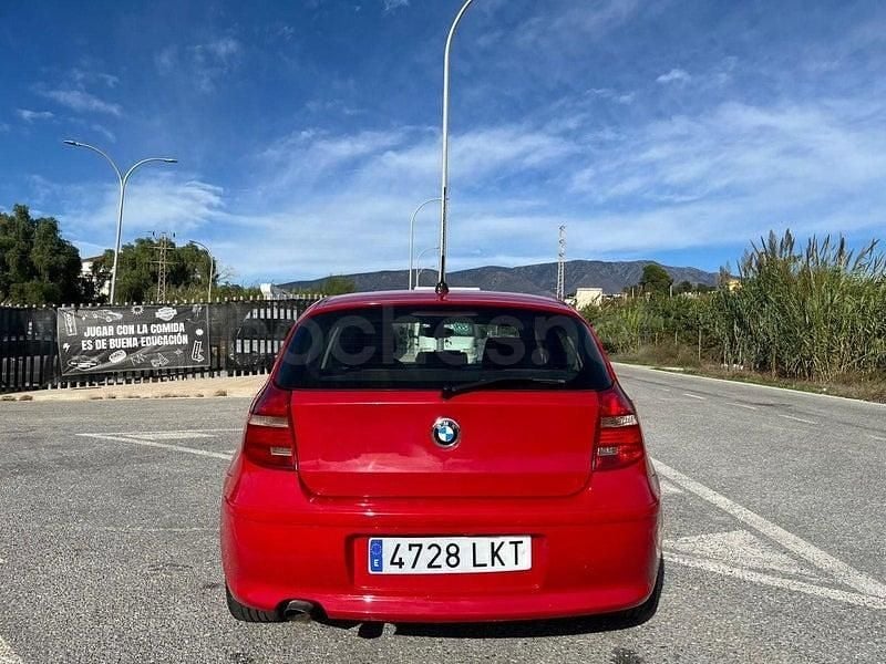 Usado BMW 116 115 CV (84 kW) 2010 Rojo Utilitario