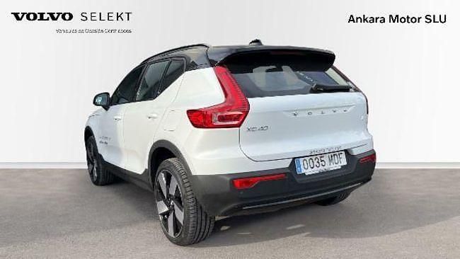 Usado Volvo XC40 Plus 300 kW (408 CV) 2022 Blanco SUV