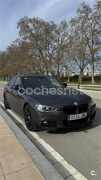 Usado BMW 318 Gran Turismo Performance 143 CV (105 kW) 2016 Gris / plata Berlina