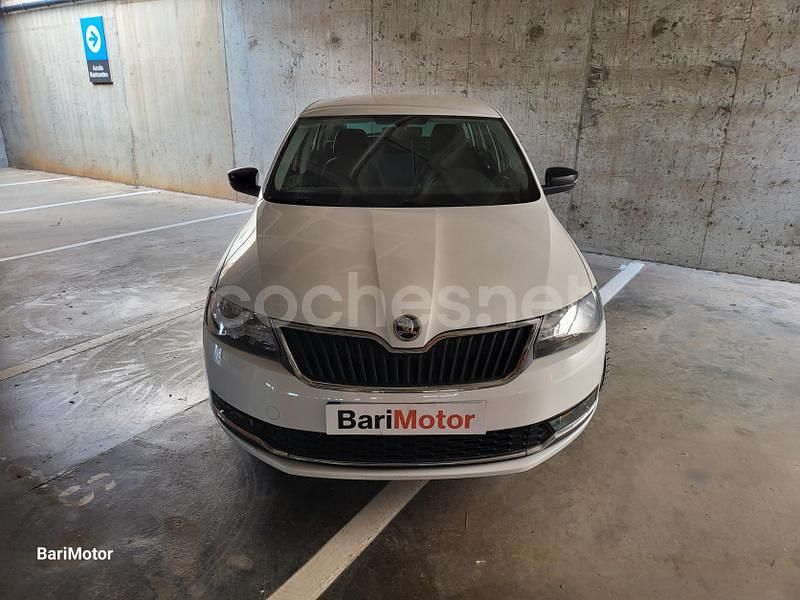 Usado Skoda Rapid 110 CV (80 kW) 2019 Blanco Berlina