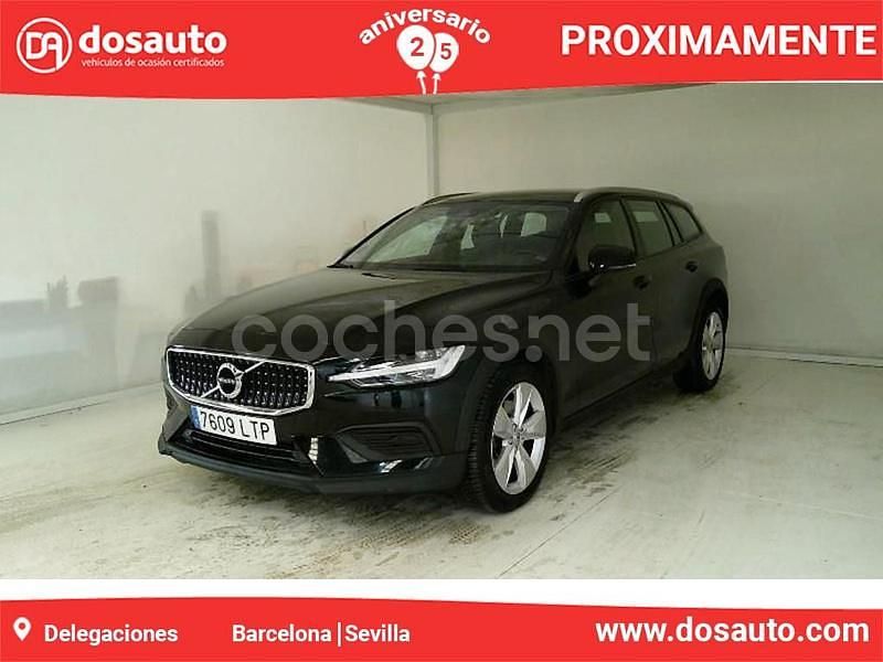 Negro Usado 2021 Volvo V60 CC Familiar | 24.990 € (Super precio) - Imagen 1/4