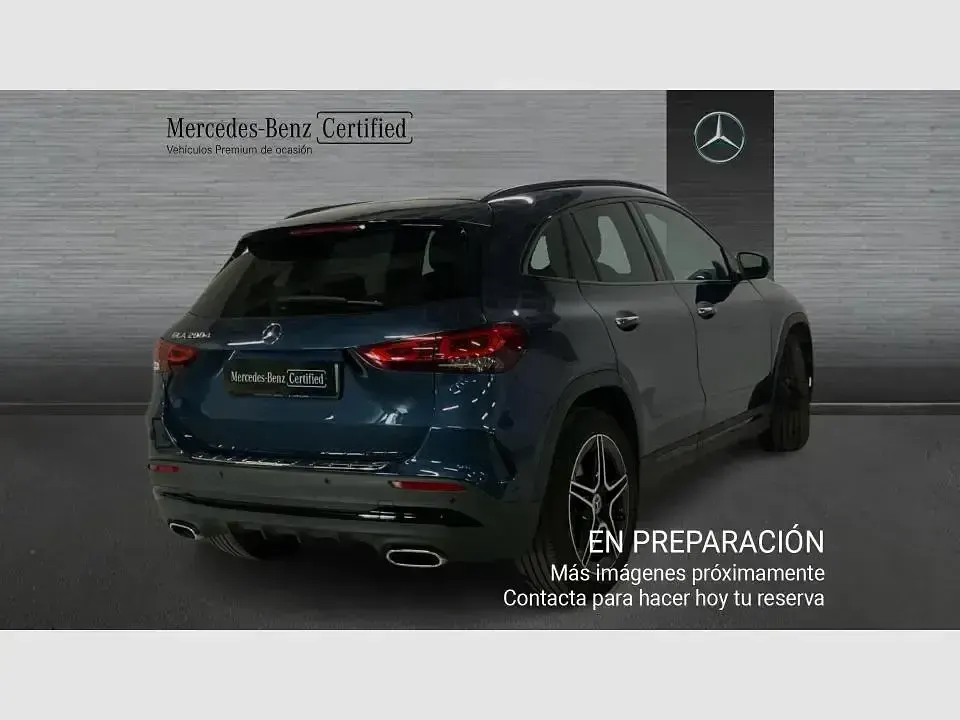 Używany Mercedes GLA200 150 KM (110 kW) 2022 Niebieski SUV