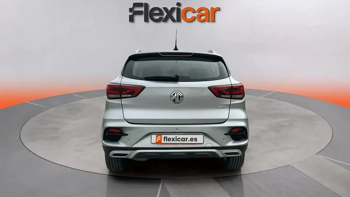 Usado MG ZS Comfort 106 CV (77 kW) 2022 Gris SUV