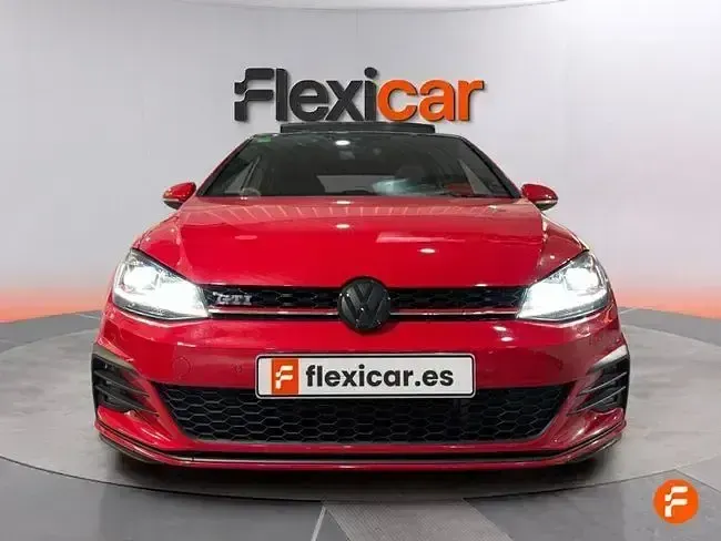 Usado VW Golf VII GTI 230 CV (169 kW) 2017 Rojo Utilitario