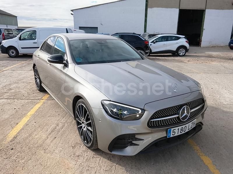 Gris / plata Usado 2022 Mercedes E400 Berlina | 49.500 € (Precio justo) - Imagen 1/4