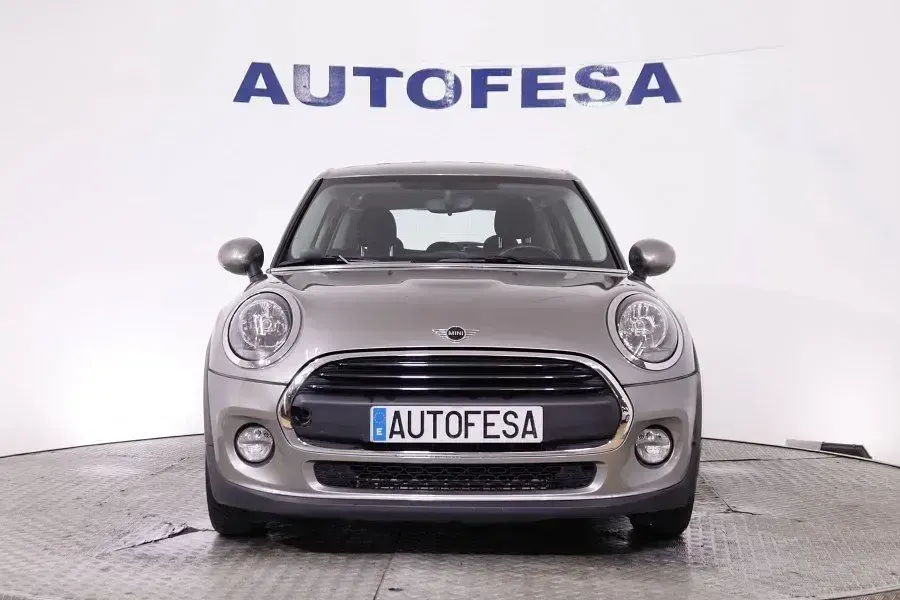 Usado Mini ONE 102 CV (75 kW) 2018 Gris Utilitario