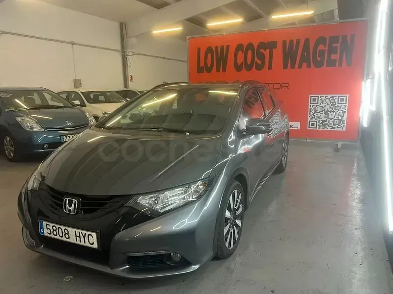 Usado Honda Civic Sport 120 CV (88 kW) 2014 Gris / plata Familiar
