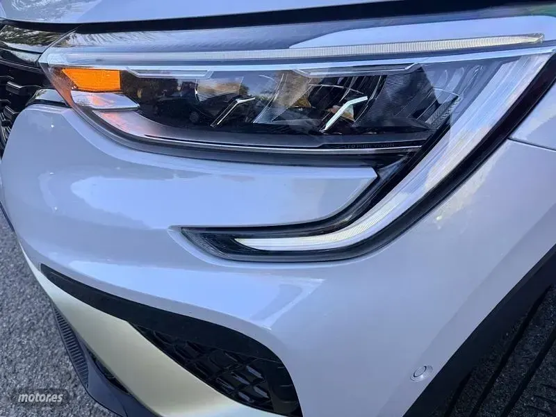 Usado Renault Arkana Engineered 145 CV (106 kW) 2023 Blanco SUV