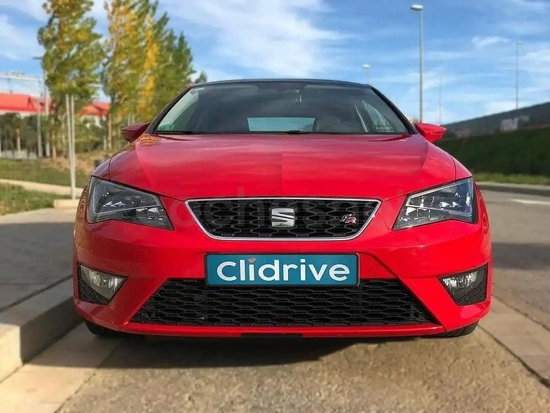 Usado Seat Leon I-Tech 125 CV (91 kW) 2014 Rojo Berlina