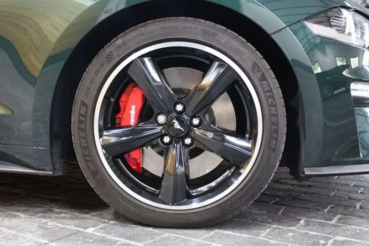 Usado Ford Mustang GT Bullitt 460 CV (338 kW) 2021 Verde Coupe