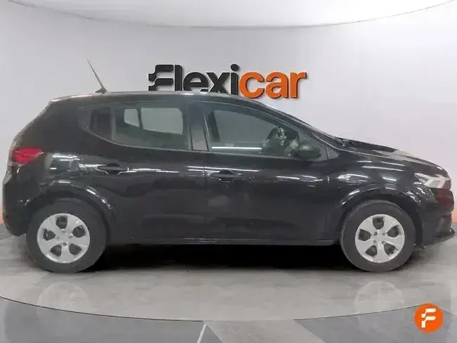 Usado Dacia Sandero Essentiel 101 CV (74 kW) 2023 Negro Berlina