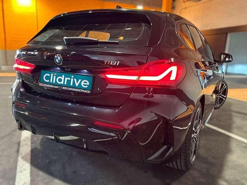 Usado BMW 118 150 CV (110 kW) 2023 Negro Utilitario