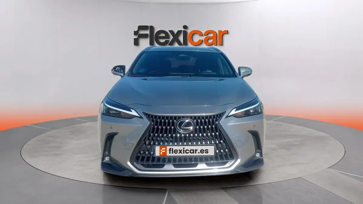 Usado Lexus NX450h+ Sport Line 309 CV (227 kW) 2022 Gris SUV