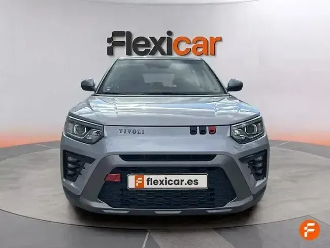 Usado SsangYong Tivoli 135 CV (99 kW) 2024 Gris