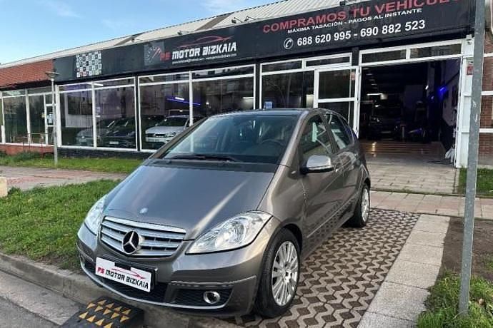 Usado 2012 Mercedes A180 Avantgarde | 5990 € - Imagen 1/4