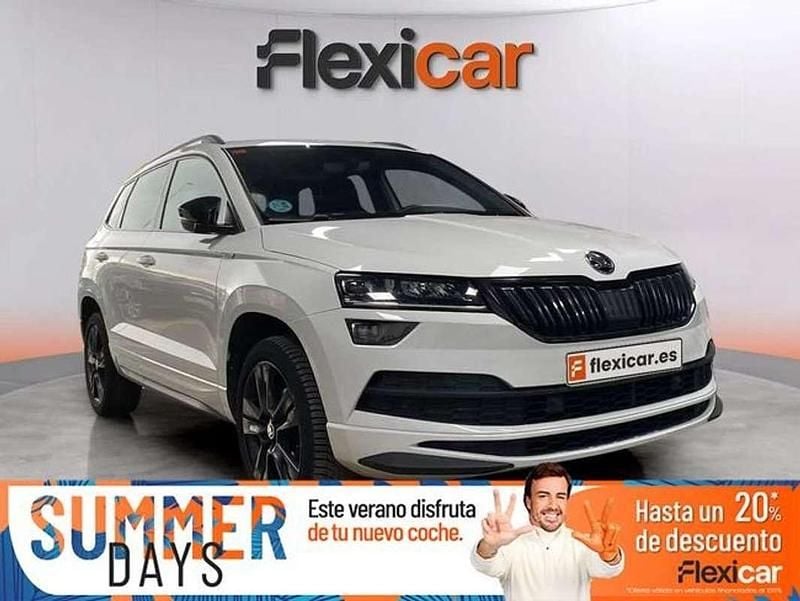 Blanco Usado 2021 Skoda Karoq SportLine SUV | 21.390 € (Un poco caro) - Imagen 1/4