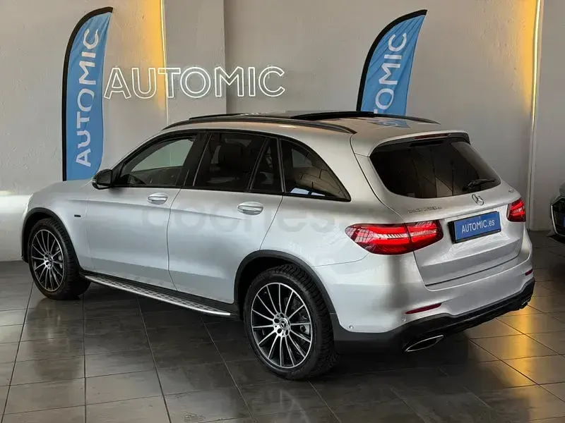 Usado Mercedes GLC350 320 CV (235 kW) 2018 Gris / plata SUV