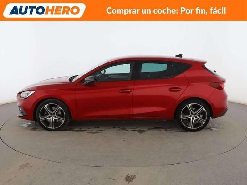 Usado Seat Leon FR 150 CV (110 kW) 2021 Rojo Berlina