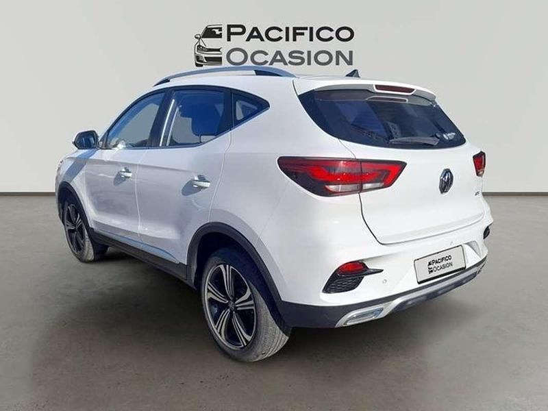 Usado MG ZS Luxury 106 CV (77 kW) 2023 Blanco SUV