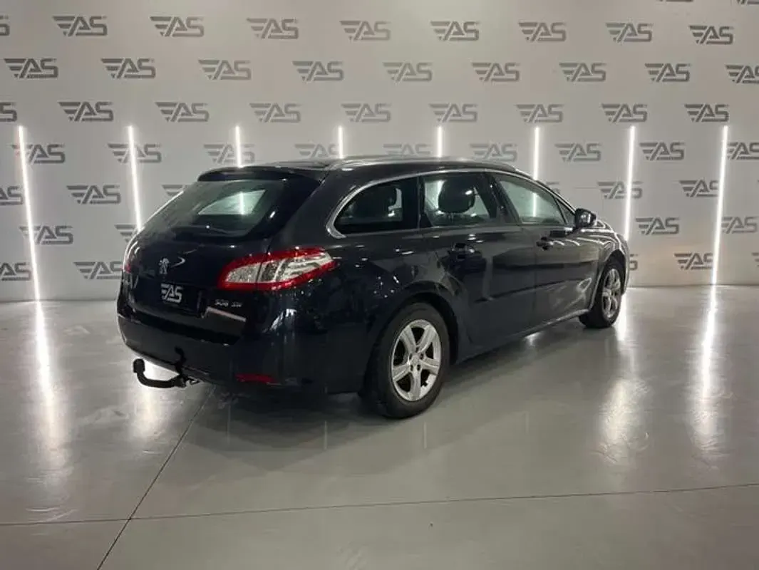 Usado Peugeot 508 Access 114 CV (83 kW) 2012 Negro Familiar