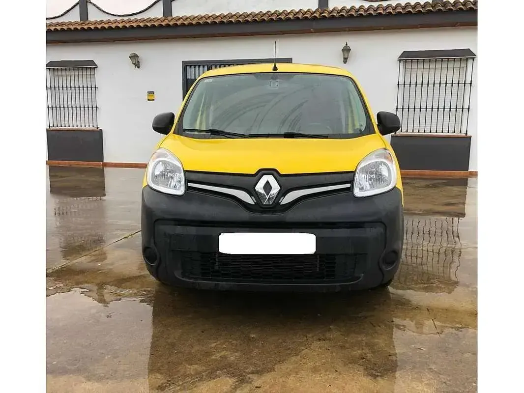 Usado Renault Kangoo 95 CV (69 kW) 2019 Amarillo Monovolumen