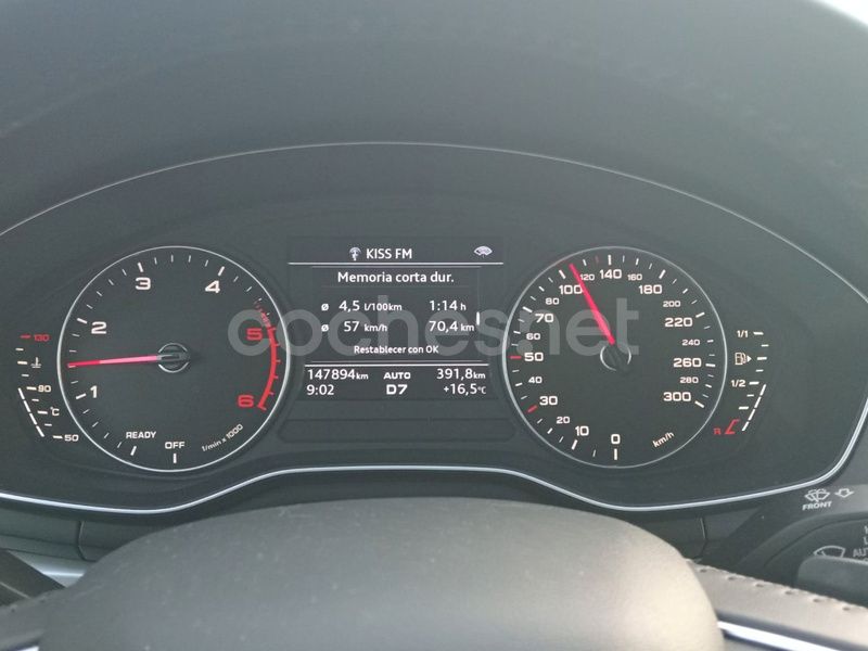 Usado Audi A4 Business 150 CV (110 kW) 2018 Gris / plata Familiar