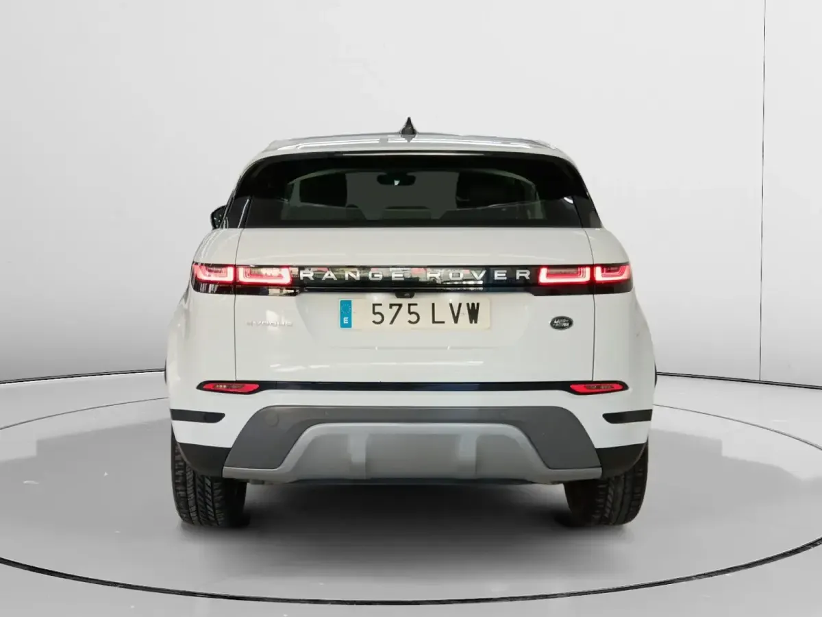 Begagnad Land Rover Range Rover evoque 165 HK (121 kW) 2022 Svart SUV