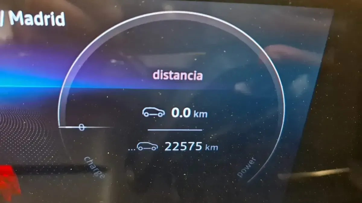Usado Renault Espace Techno 200 CV (147 kW) 2024 Gris Monovolumen