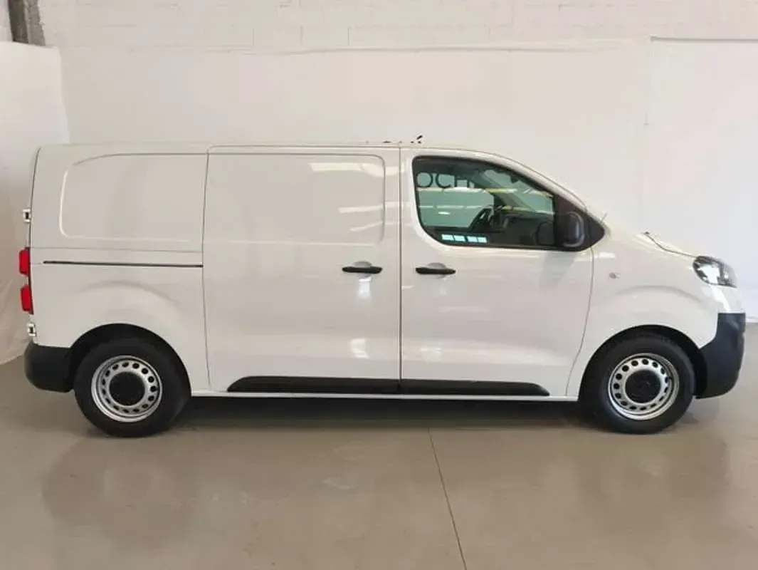 Usado Opel Vivaro-e Combi 120 CV (88 kW) 2023 Blanco Monovolumen
