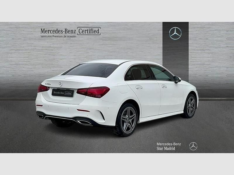 Usado Mercedes A250 AMG line 218 CV (160 kW) 2023 Blanco Berlina