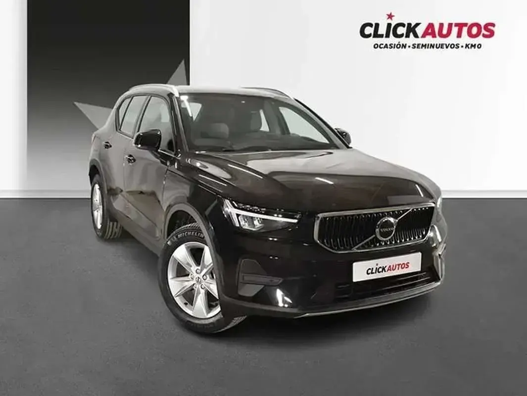 Usado Volvo XC40 Core 165 CV (121 kW) 2025 Negro SUV