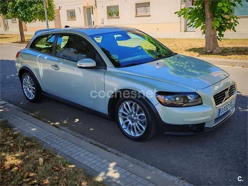 Usado Volvo C30 Summum 136 CV (100 kW) 2007 Beige Utilitario