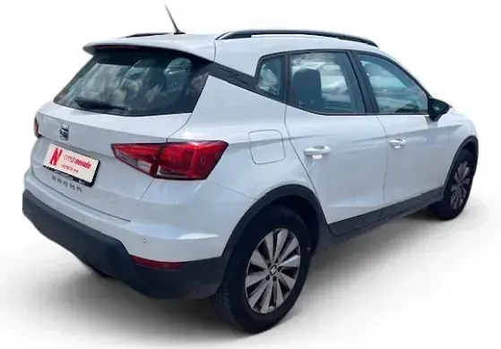 Usado Seat Arona Style 116 CV (85 kW) 2020 Blanco SUV