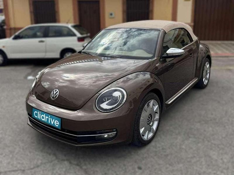 Usado VW Beetle Design 140 CV (102 kW) 2013 Marrón Utilitario