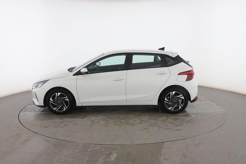Usado Hyundai i20 84 CV (61 kW) 2021 Blanco Utilitario