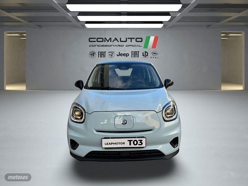 Nuevo Leapmotor T03 69 kW (95 CV) 2025 Azul Utilitario