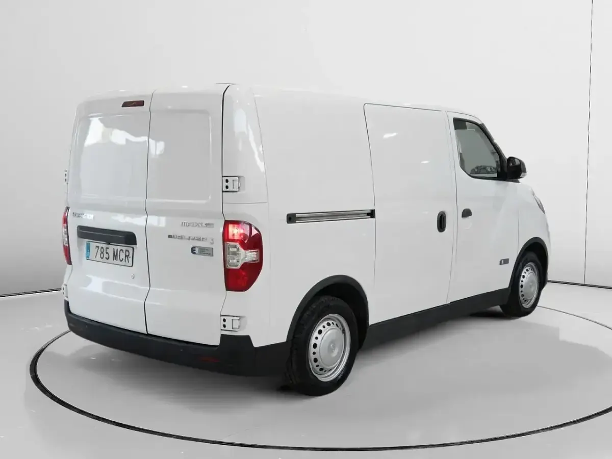 Usado Maxus eDeliver 3 89 kW (122 CV) 2022 Blanco Van