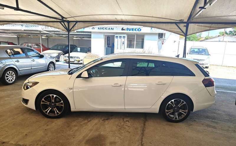 Usado Opel Insignia Excellence 163 CV (119 kW) 2014 Blanco Familiar