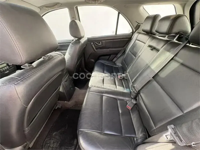 Usado Kia Sorento EX 140 CV (102 kW) 2006 Gris / plata SUV
