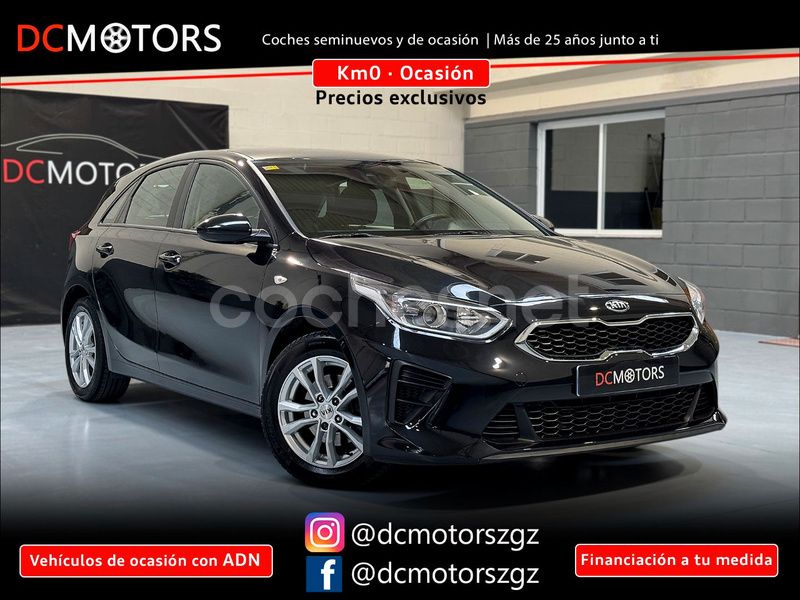 Negro Usado 2020 Kia Ceed Berlina | 16.900 € (Un poco caro) - Imagen 1/4