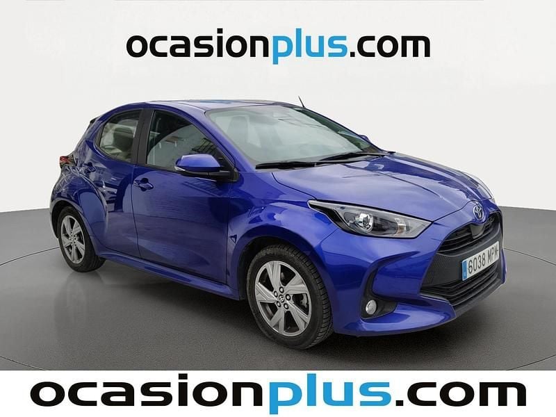 Usado Toyota Yaris Hybrid Active 116 CV (85 kW) 2024 Azul Utilitario